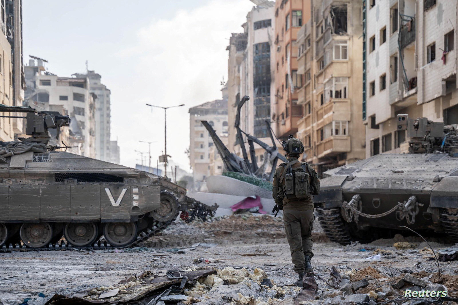 تحليل سياسي: مخططات الإبادة والتهجير في فلسطين