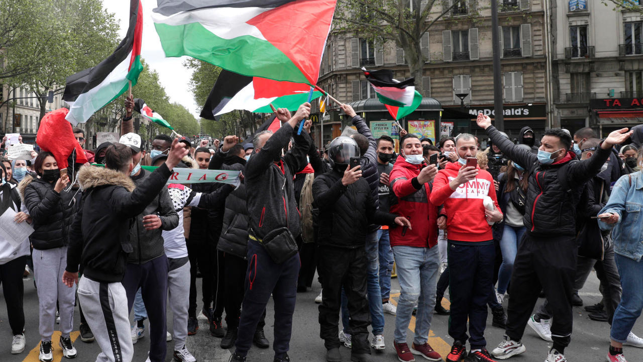 الآلاف يتظاهرون في باريس وأثينا دعما لفلسطين