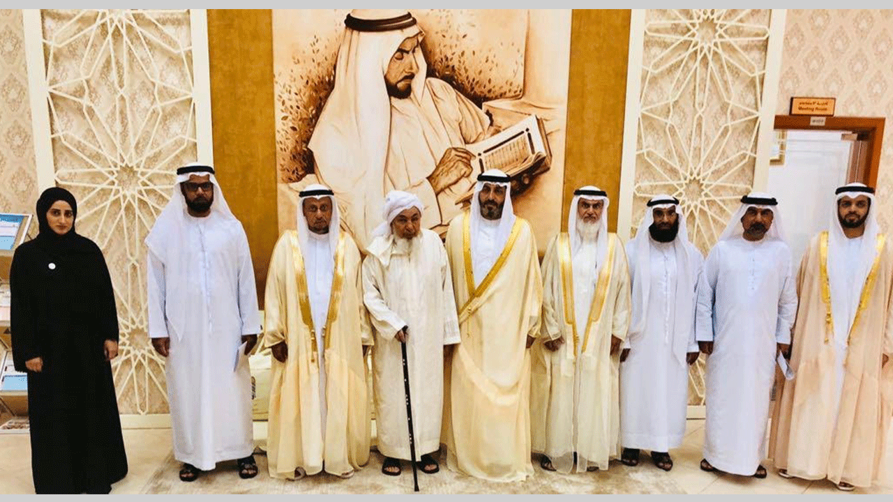 الامارات تشكّل مجلسا للإفتاء الشرعي