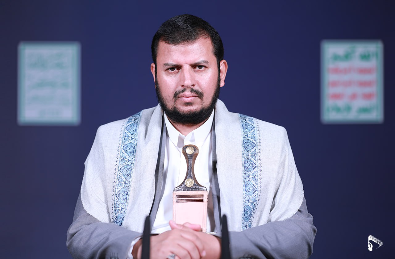 الحوثي يعلق على إساءة مرشح أمريكي للقرآن الكريم