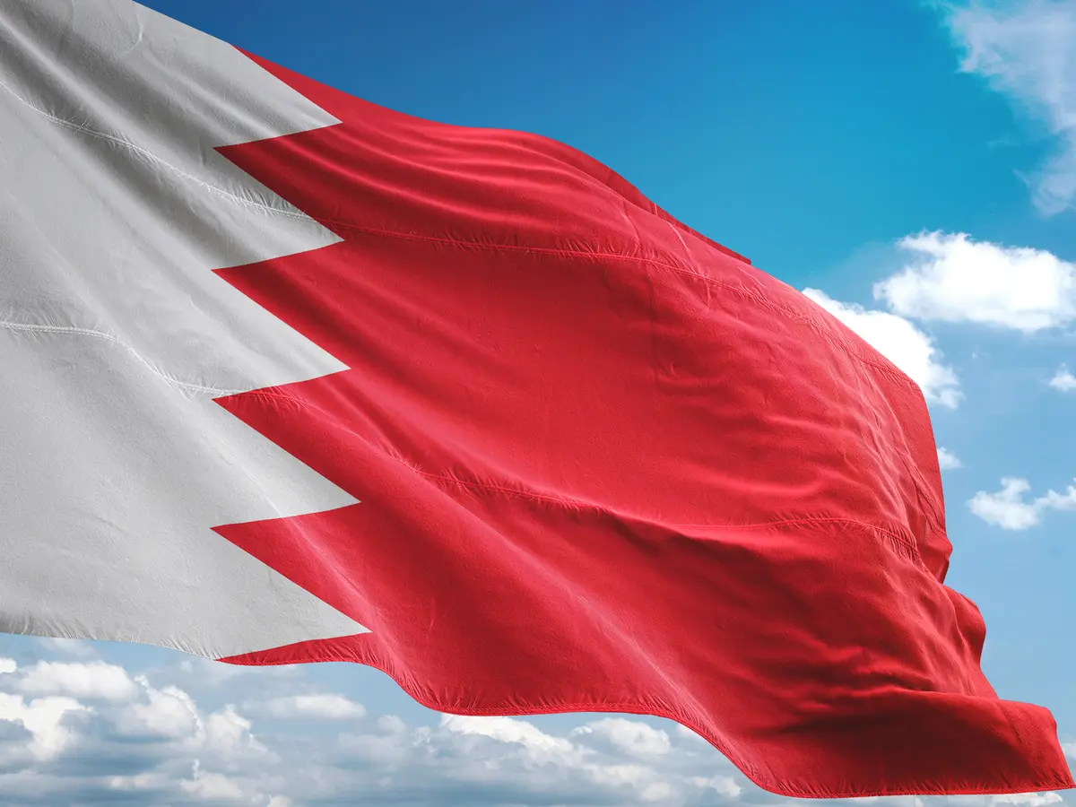البحرين تمنع السفر إلى إيران والعراق لأسباب أمنية