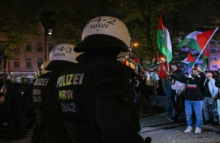 الشرطة الألمانية تفض بالقوة مظاهرة داعمة لفلسطين