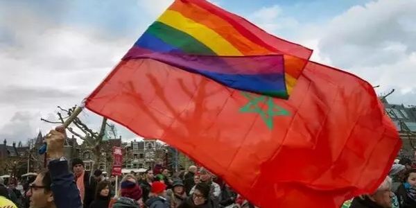 المغرب تنشر ألوان قوس قزح في المناهج الدراسية