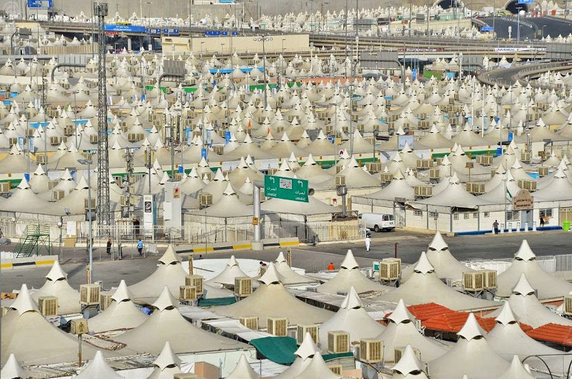 السعودية تحذر الحجاج من الخروج من الخيام بسبب الحرارة