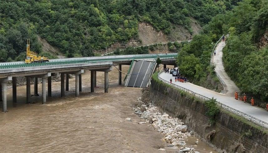 قتلى وجرحى في انهيار جزء بجسر معلق بالصين