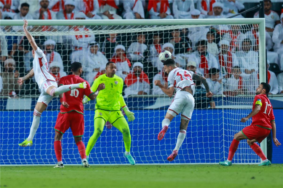 الإمارات تفوز على عمان بثنائية في تصفيات كأس العالم – شاهد