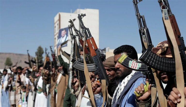 الحوثيون يستهدفون 3 مواقع سعودية والرياض تعلن اصابة مقيم