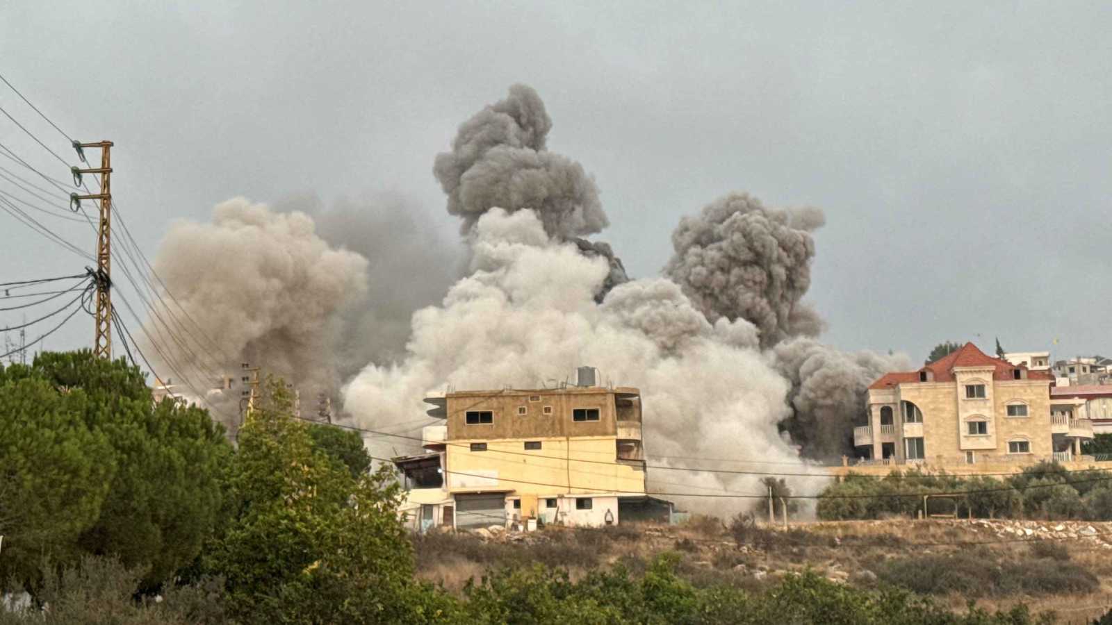 انفجار داخل مجمع مدارس في جاكرتا (صور)