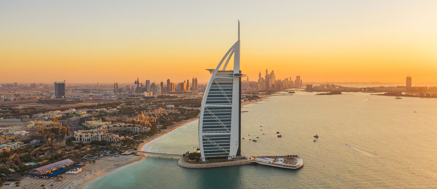 دبي تغلق فندق برج العرب لعدم وجود سياح