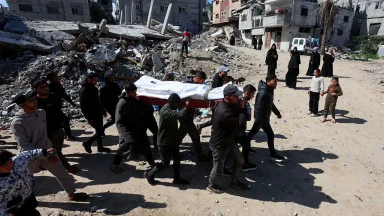 غزة : 7 شهداء بينهم طفل في هجمات إسرائيلية
