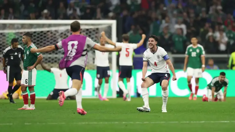 عزل نجم منتخب إنجلترا بعد إصابته بفيروس