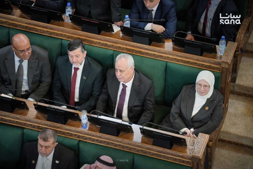 العواك اول رئيس مجلس شعب سوري بعد التحرير