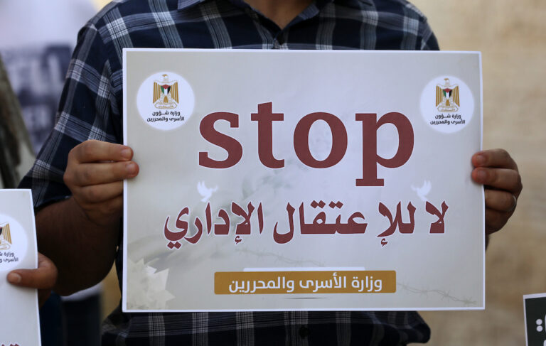 الاحتلال يصدر أوامر اعتقال إداري بحق 38 أسيرا