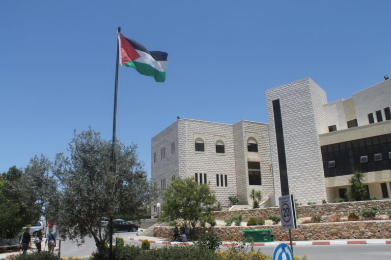 الاحصاء الفلسطيني يستكمل التحضيرات لإطلاق “منصة بوصلة” دليلك إلى التعليم العالي الفلسطيني