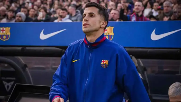 فخ الصفقة التبادلية..برشلونة يحاول سرقة كانسيلو من الهلال مجانًا