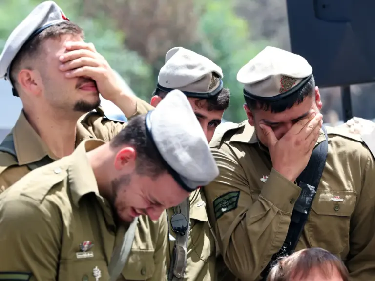 انتحار جندي إسرائيلي بعد عودتة من غزة
