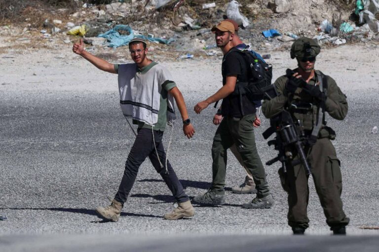 قائد شرطة إسرائيل: العالم يرانا بلطجية ومجرمين بسبب عنف المستوطنين