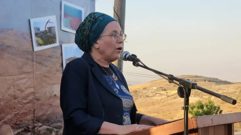 وزيرة الاستيطان الإسرائيلية تطلب إدخال 20 حاخاما لإقامة صلوات في غزة