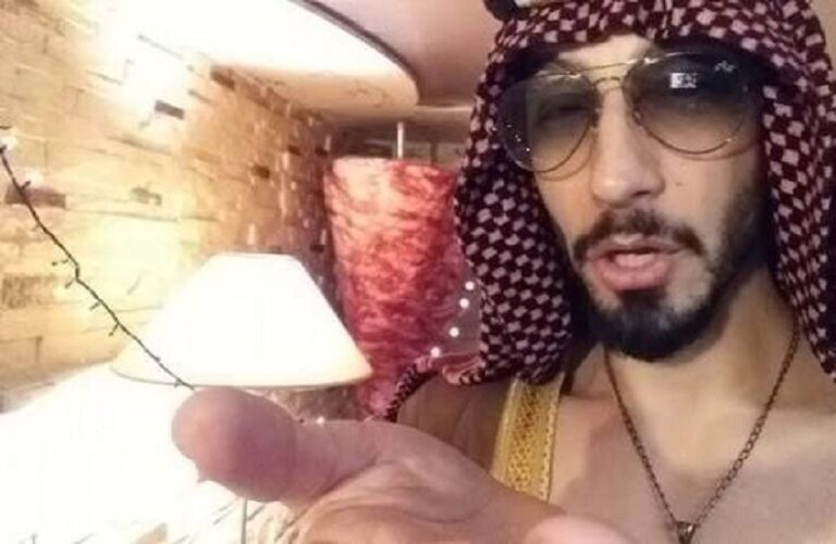سوريا: اعتقال  عبدالله الحاج الملقب بـ”الشيخ نيني” على خلفية الإساءة لضحايا الكيماوي