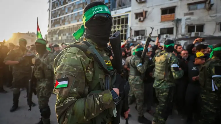 حماس و القيادة العامة ترفضان تعيين أعضاء المجلس الوطني الفلسطيني وتتمسكان بالإنتخابات