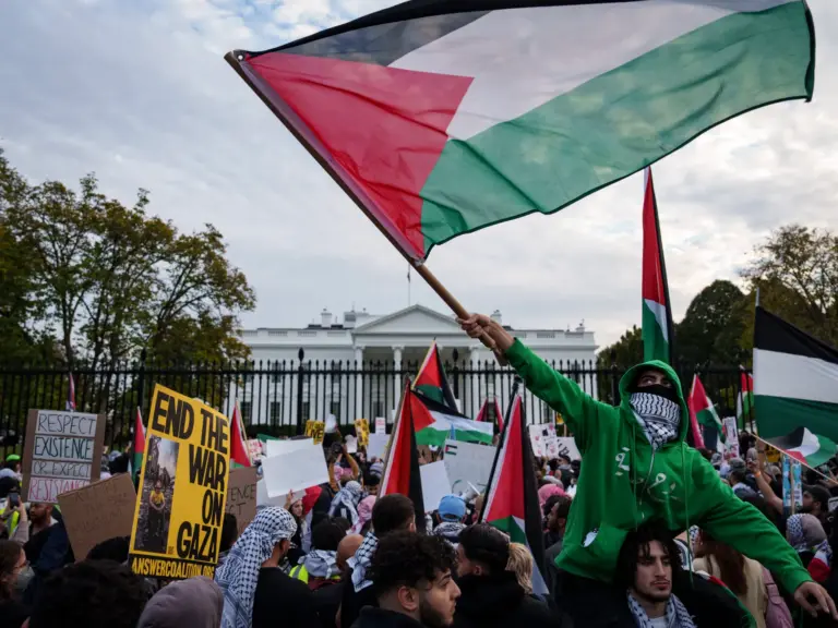 فلسطين تفرض نفسها على سباق الديمقراطيين للرئاسة الأمريكية في 2028