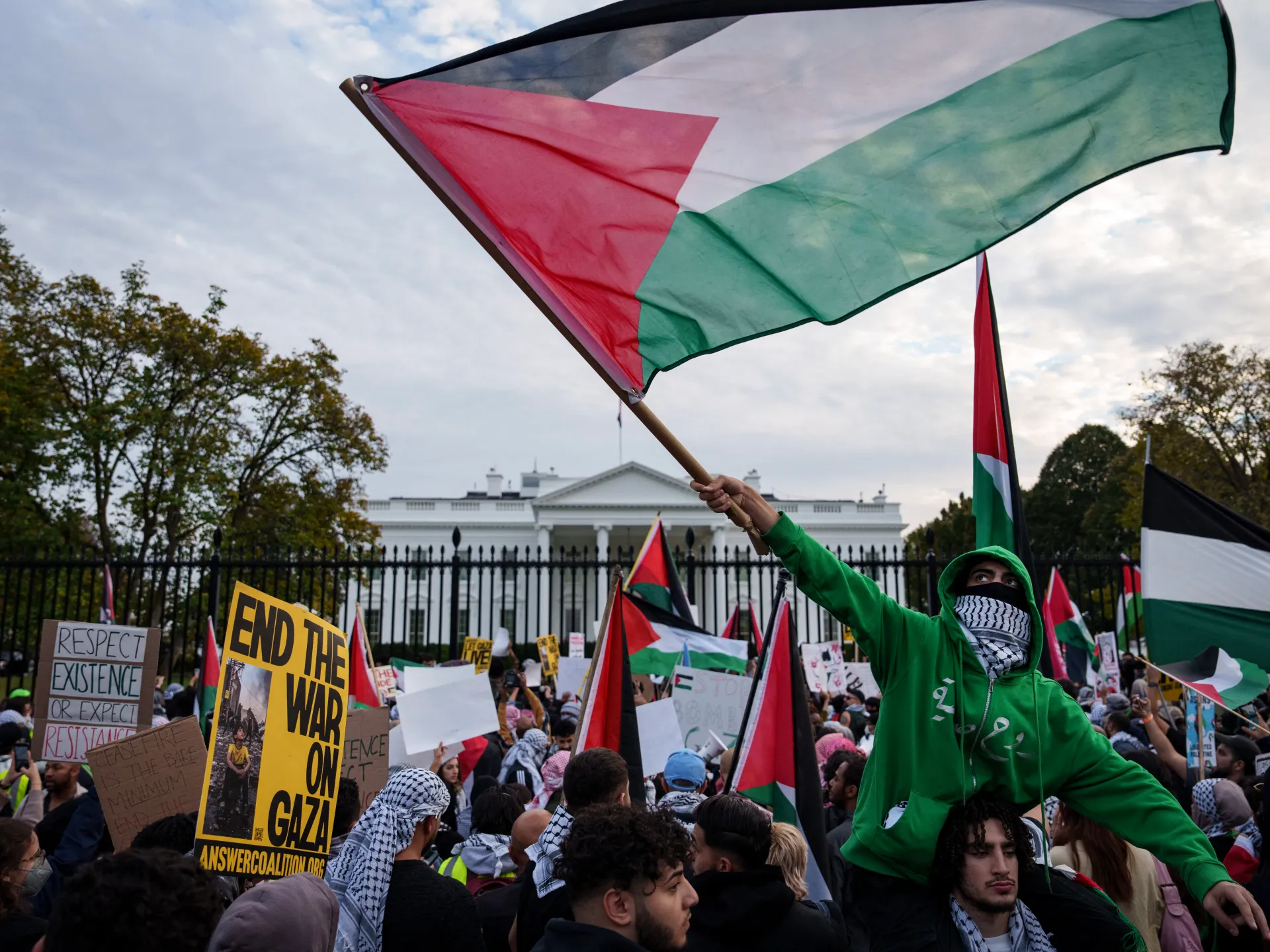 فلسطين تفرض نفسها على سباق الديمقراطيين للرئاسة الأمريكية في 2028