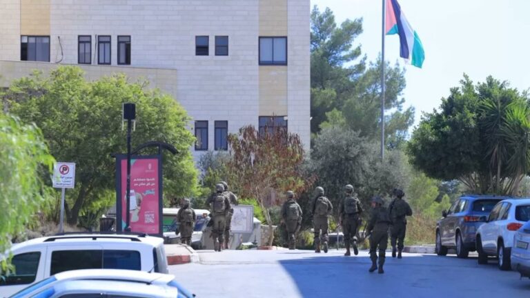 جيش الاحتلال يقتحم جامعة بيرزيت وسط الضفة