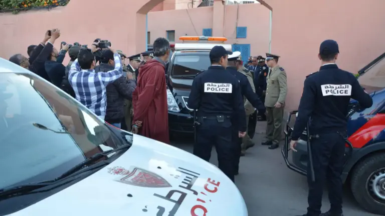 بعد 5 أعوام.. الشرطة المغربية تضبط متهمة بإلقاء فتاة من النافذة