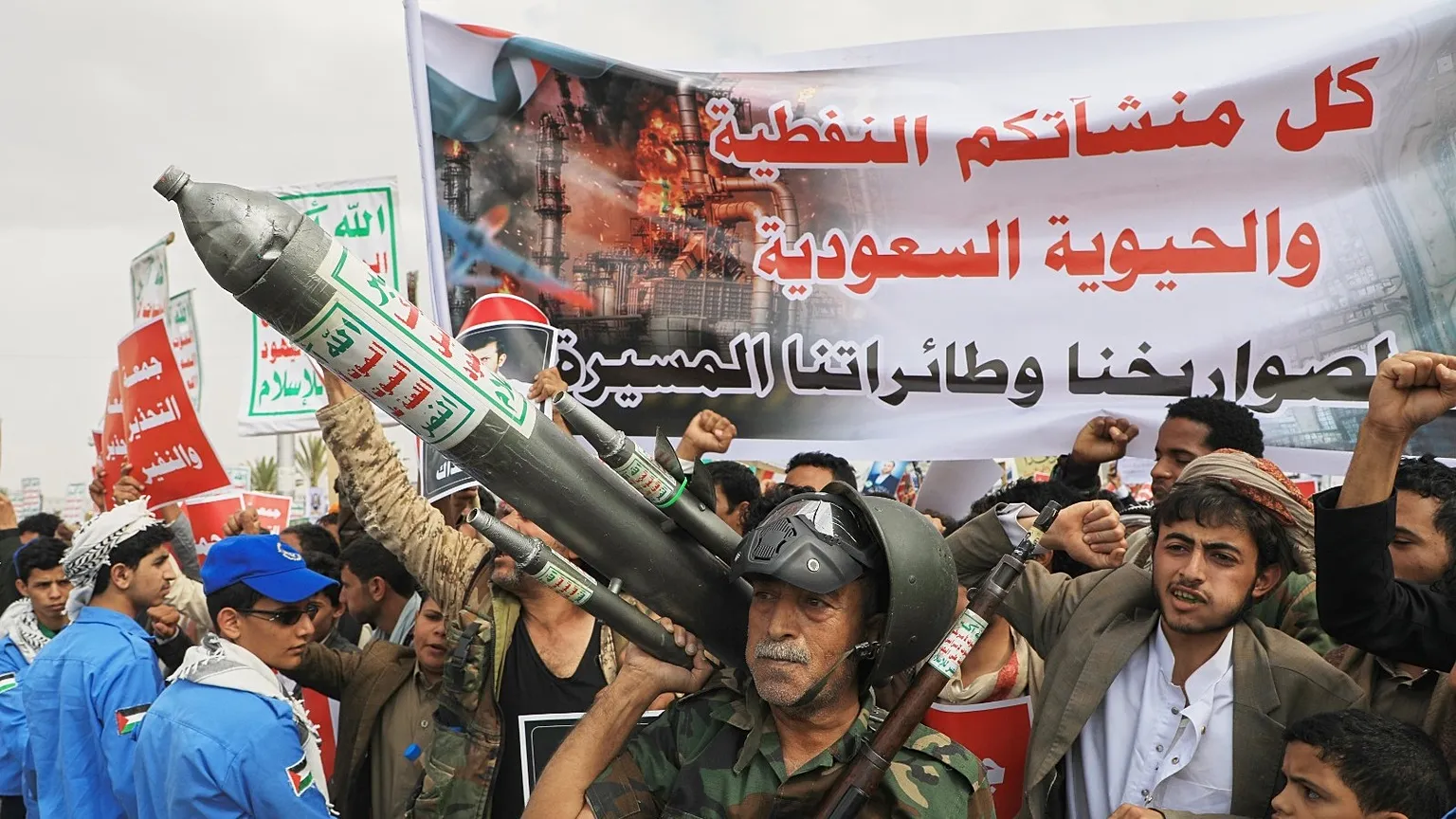 التحالف والحوثيون يتبادلون التهديدات باستهداف منشآت حيوية