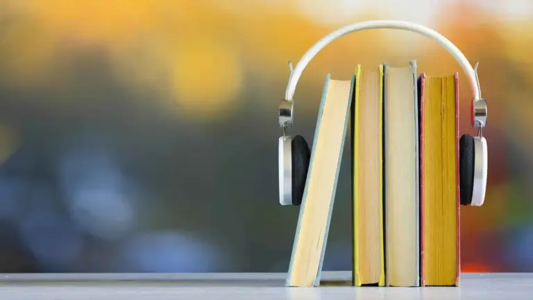 في نيويورك.. الكتب الصوتية تجربة اجتماعية خارج المنزل