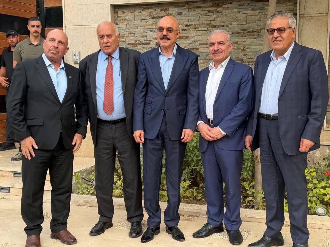 فتح وتيار الاصلاح يلتقيان في القاهرة