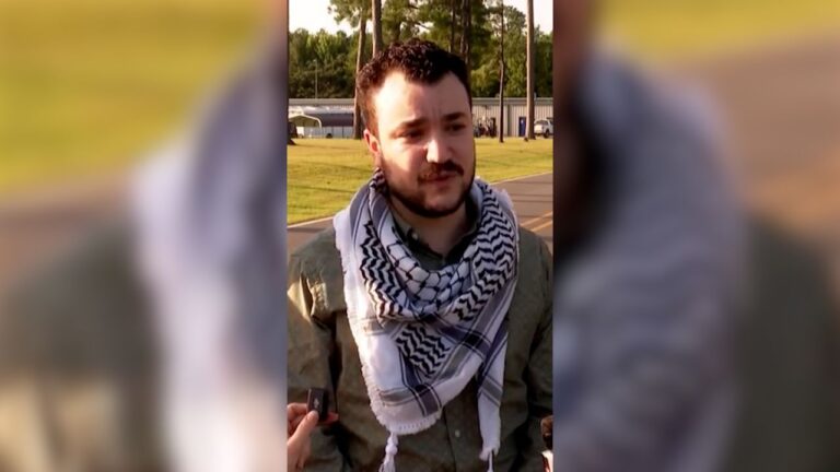 الفلسطيني محمود خليل يطالب المحكمة الأمريكية بحث قضيته لتجنب إعادة اعتقاله